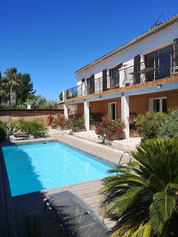 Escale Villa Marignane 3*,  Frankrijk